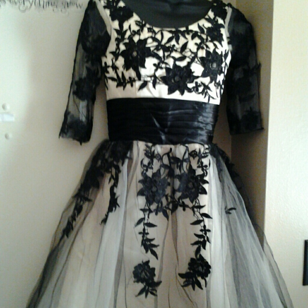 Intricate black tie affair dress